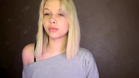 Olachka online show from 12.03.25