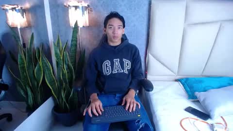 Valenor online show from 10.25.25