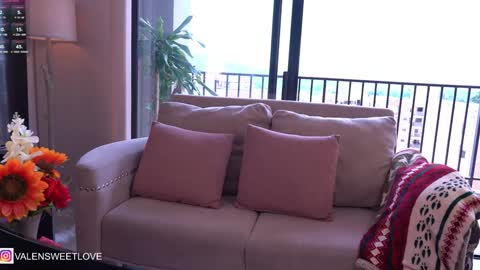 Valen online show from 01.04.25