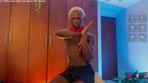 Snapshot of valent1nn chatting on 02.12.25 Valentin independent Cam Boy online show from 02.12.25