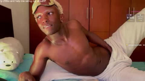 Snapshot of valent1nn chatting on 02.12.25 Valentin independent Cam Boy online show from 02.12.25