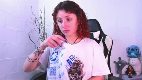 Snapshot of valent_27 chatting on 12.31.24 Valentina online show from 12.31.24