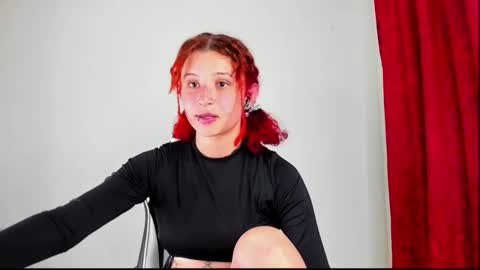 Snapshot of valent_27 chatting on 01.27.25 Valentina online show from 01.27.25