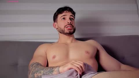 valenthinoking online show from 11.26.25