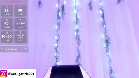 Snapshot of valentina_gaviria_ chatting on 12.18.24 VALENTINA GAVIRIA online show from 12.18.24