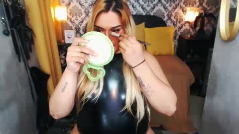 valentinadom95 online show from 03.05.25