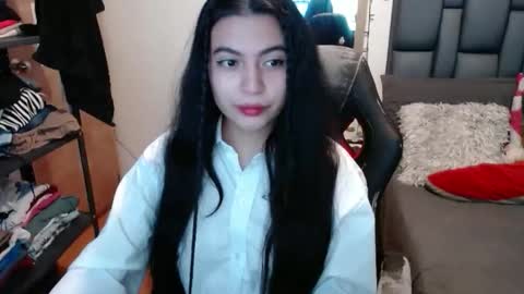 valentinasmith18 online show from 02.02.26