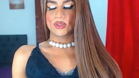 VALENTINA   online show from 12.13.24