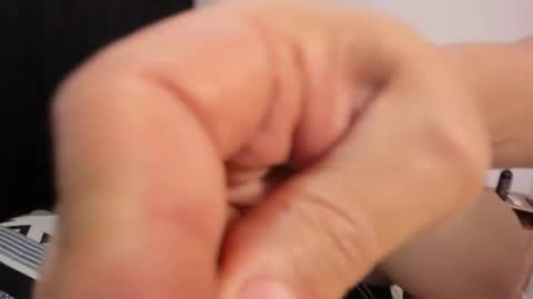 Valentine  online show from 11.05.25