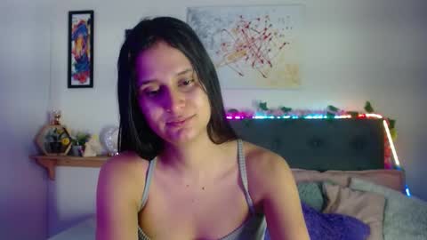 V A L E N T I N I online show from 12.03.25