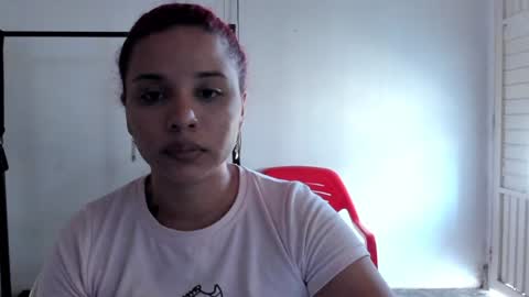 Danielle  Please help me to reach 300 thumbs up online show from 01.25.25