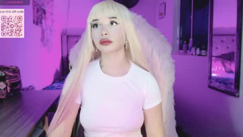 Danielle  Please help me to reach 300 thumbs up online show from 03.05.26