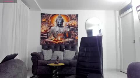    online show from 01.03.25