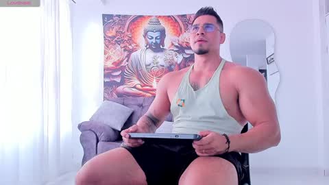    online show from 01.08.25