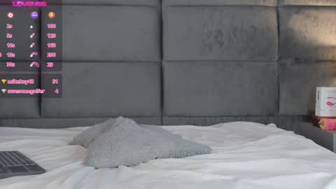 valentino moon online show from 12.29.24