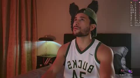 Snapshot of valentinoford chatting on 02.06.26 Valentino online show from 02.06.26