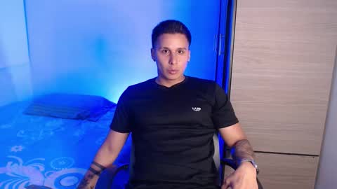 VALENTINO online show from 01.06.26