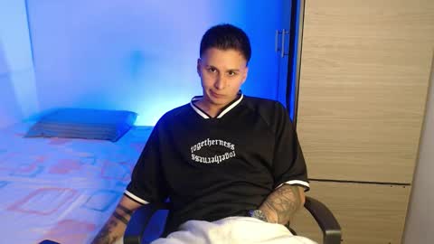 VALENTINO online show from 02.01.26