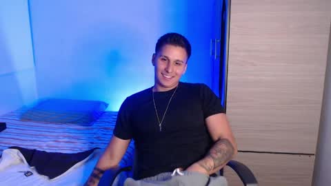 VALENTINO online show from 03.31.26