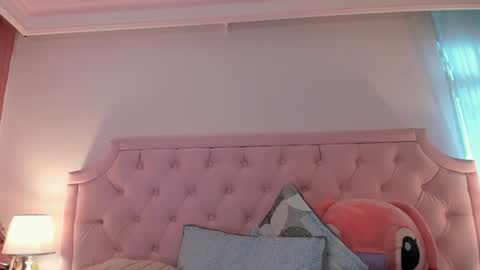 Vale Toro  online show from 01.29.25