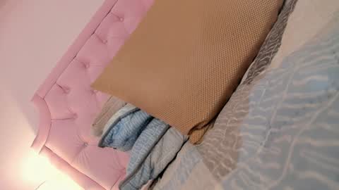 Vale Toro  online show from 02.01.25