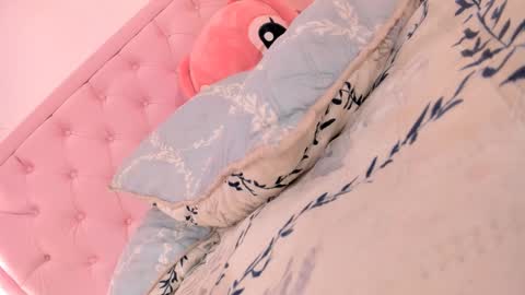 Vale Toro  online show from 09.29.25