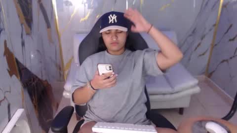 valeri_harpers4 online show from 11.25.25