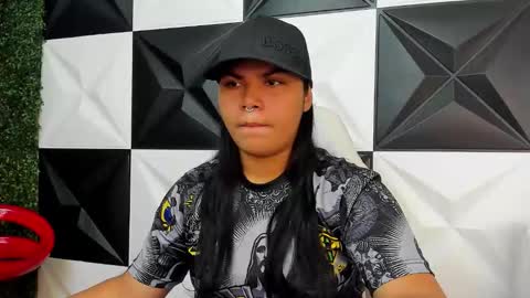 valeri_harpers4 online show from 02.13.26