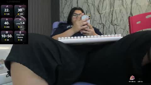 Snapshot of valeri_harpers4 chatting on 05.29.26 valeri_harpers4 online show from 05.29.26