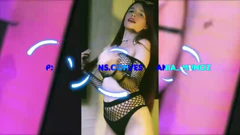 Snapshot of valeria_mendozza chatting on 05.15.26 online show from 05.15.26