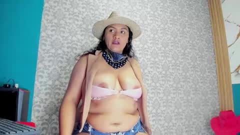 Costume lover online show from 02.04.26