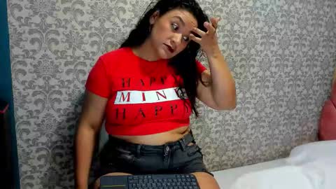 Costume lover online show from 02.17.26