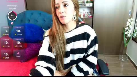 Snapshot of valeria_teiku1 chatting on 10.19.25 Valeria online show from 10.19.25