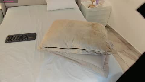 Valeria online show from 12.18.24