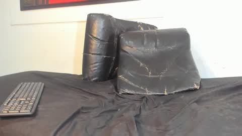 valeriapinkk online show from 02.23.26