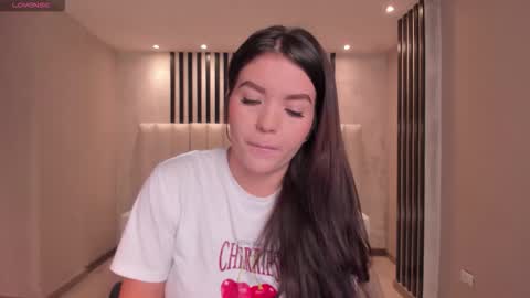 Valeria online show from 01.11.26