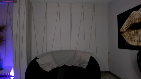 Snapshot of valeriaroldanx chatting on 05.29.26 Valeria online show from 05.29.26