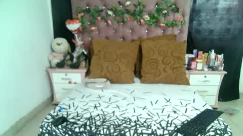 Snapshot of valeriatsx chatting on 09.19.25 La valerie26 online show from 09.19.25