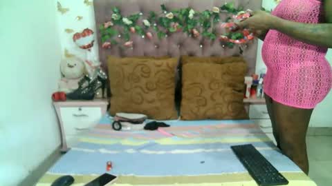 Snapshot of valeriatsx chatting on 10.16.25 La valerie26 online show from 10.16.25