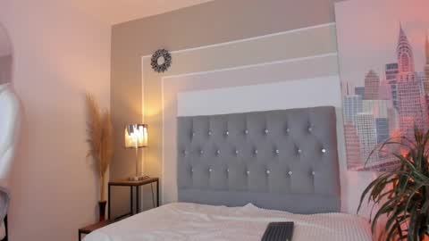 Valeria online show from 12.19.24