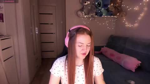 Snapshot of valerie_cutee chatting on 03.10.26 Lera online show from 03.10.26
