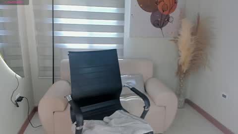  call me Val  online show from 01.15.25