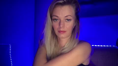 Valerie  online show from 09.16.25