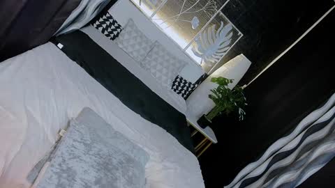 Valerie online show from 12.09.24