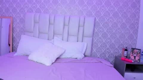 valeriesaint online show from 03.25.26