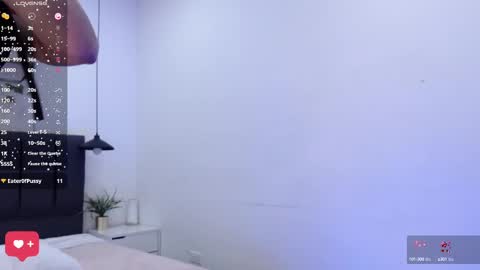 Snapshot of valerigh_ chatting on 03.09.25 VALERI online show from 03.09.25