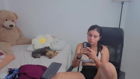 Juli C online show from 10.22.25