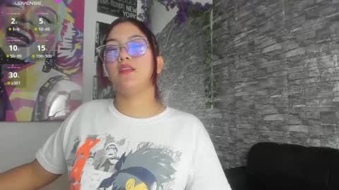Snapshot of valery__69 chatting on 09.24.25 valery__69 online show from 09.24.25