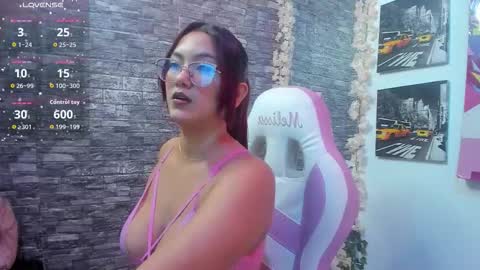 Snapshot of valery__69 chatting on 10.22.25 valery__69 online show from 10.22.25