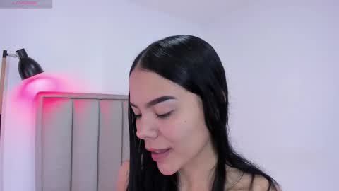 Cris  online show from 12.14.25